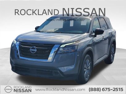 New 2025 Nissan Pathfinder S