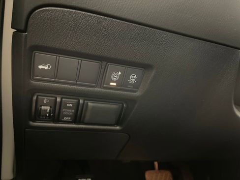 Used 2019 Nissan Armada SL w/ Premium Package image 32