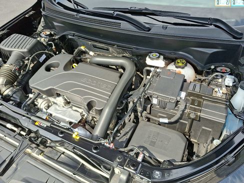 Used 2023 Chevrolet Equinox LT AWD/4WD image 27