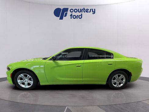 Used 2023 Dodge Charger SXT RWD image 4