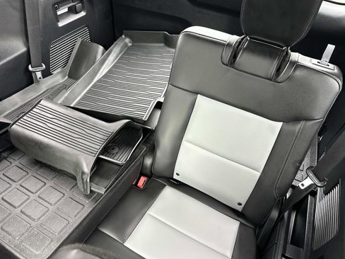 Used 2023 Ford Explorer XLT w/ Equipment Group 202A AWD/4WD image 12