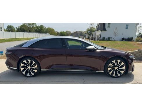 Used 2022 Lucid Air Grand Touring AWD/4WD image 3