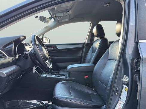 Used 2018 Subaru Outback 2.5i Premium AWD/4WD image 13