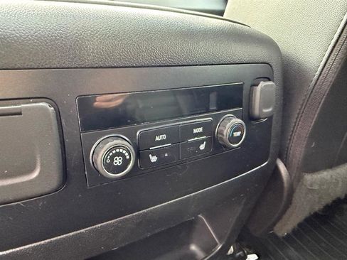 Used 2019 GMC Yukon XL SLT image 10