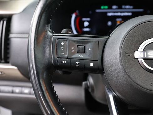 Used 2023 Nissan Pathfinder Platinum AWD/4WD image 14