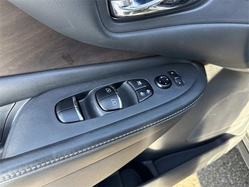 Used 2020 Nissan Murano Platinum w/ Cargo Package image 11