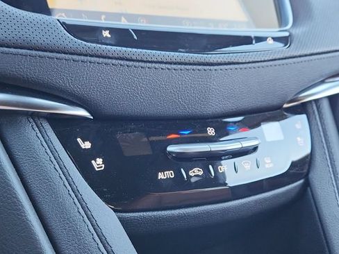 Used 2026 Cadillac XT5 Sportv AWD/4WD image 17
