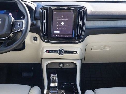 New 2026 Volvo XC40 B5 Ultra w/ Climate Package image 14