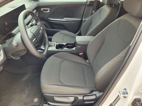 New 2026 Kia K4 FWD image 8