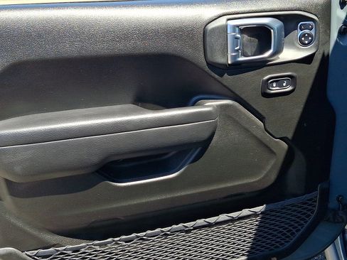 Certified 2025 Jeep Wrangler Unlimited Sport AWD/4WD image 12