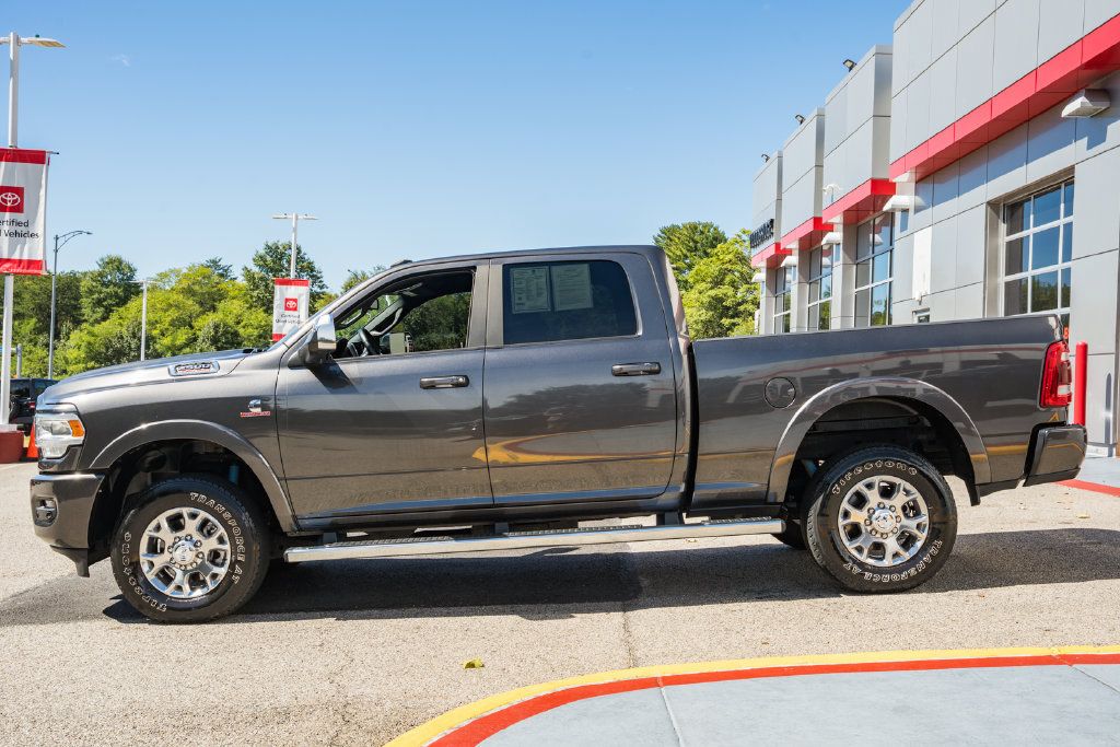 Used 2022 RAM 2500 Laramie AWD/4WD image 4