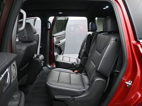 New 2026 Buick Enclave Avenir w/ Super Cruise Package image 13