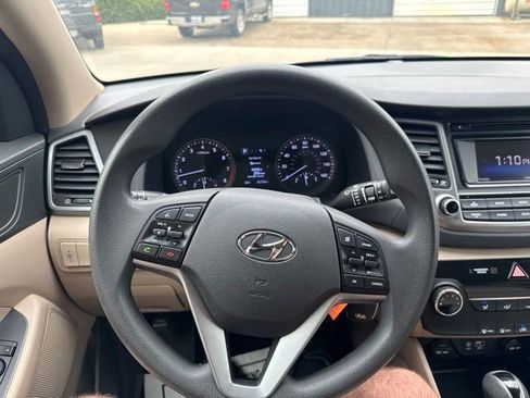 Used 2017 Hyundai Tucson SE FWD image 18