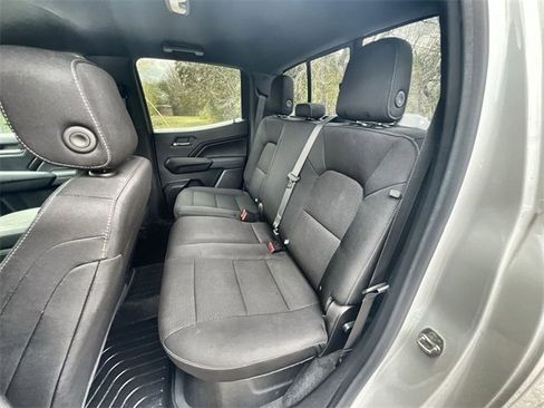 Used 2024 Chevrolet Colorado LT w/ LT Convenience Package image 24