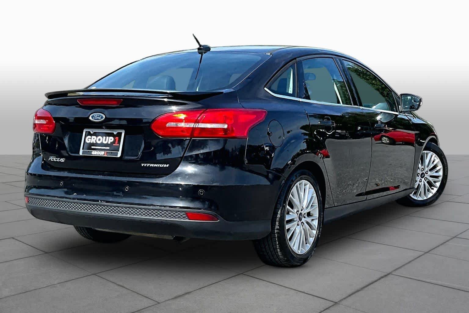 Used 2016 Ford Focus Titanium FWD image 13