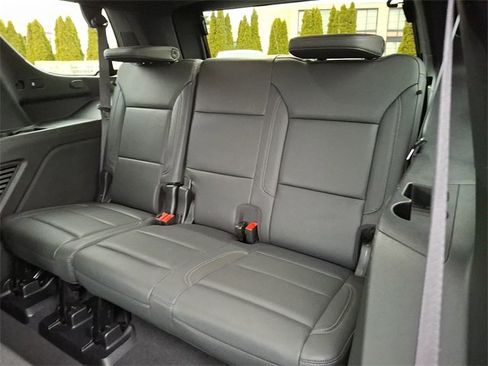 Used 2024 Chevrolet Tahoe LT image 11