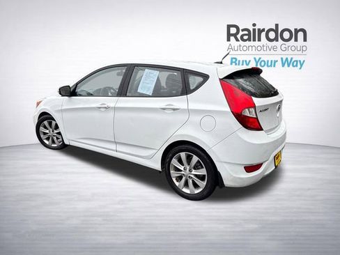 Used 2014 Hyundai Accent SE w/ Option Group 3 image 11