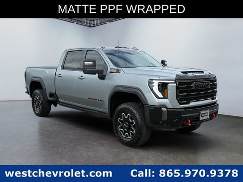 Used 2024 GMC Sierra 2500 AT4X AWD/4WD image 1