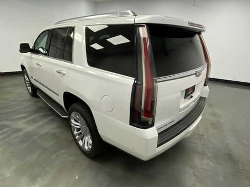 Used 2017 Cadillac Escalade Luxury w/ LPO, Radiant Package AWD/4WD image 4