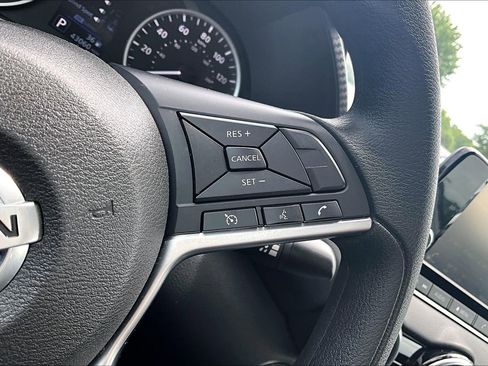 Used 2023 Nissan Sentra S FWD image 16
