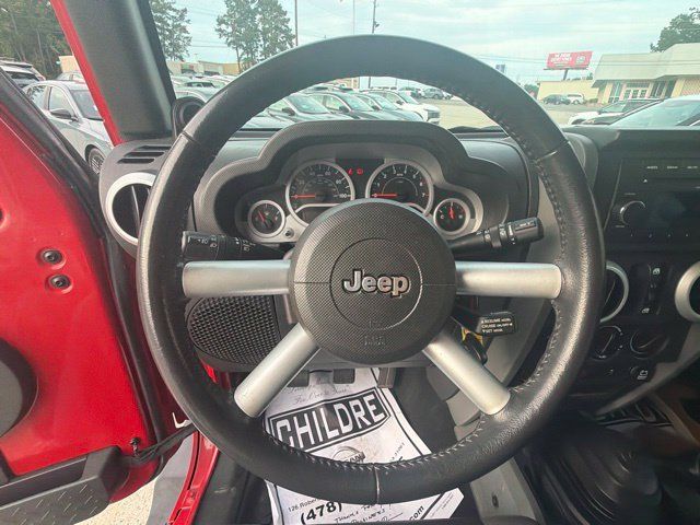 Used 2010 Jeep Wrangler Unlimited Sahara w/ Dual Top Group AWD/4WD image 19