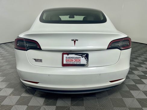 Used 2020 Tesla Model 3 image 4