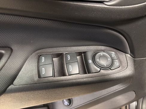 Used 2022 Chevrolet Equinox RS w/ RS Leather Package FWD image 34