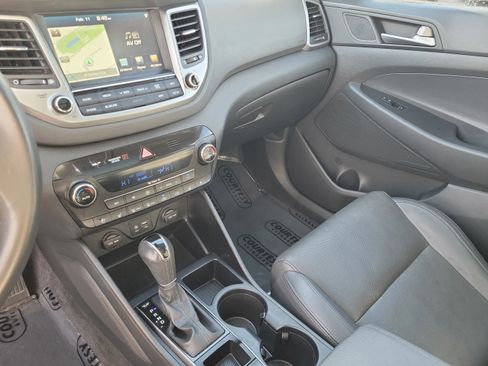 Used 2016 Hyundai Tucson Limited w/ Option Group 03 image 35