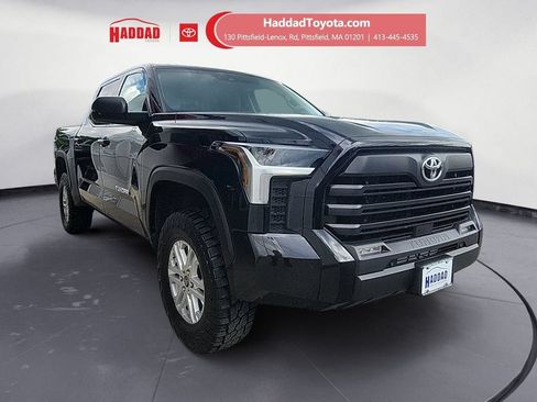 Used 2024 Toyota Tundra SR5 w/ SR5 Convenience Package AWD/4WD image 8