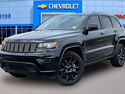 Used 2022 Jeep Grand Cherokee Laredo X AWD/4WD image 3