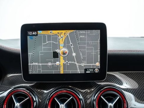 Used 2018 Mercedes-Benz GLA 45 AMG 4MATIC image 31
