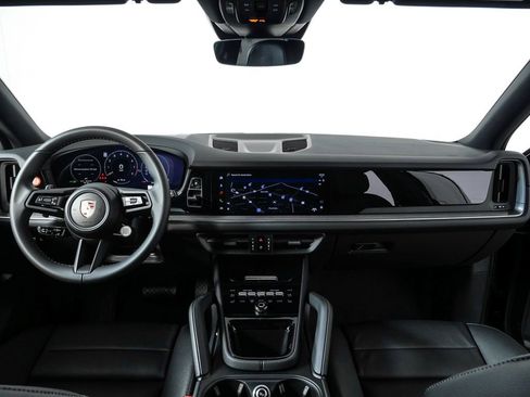 New 2026 Porsche Cayenne image 16