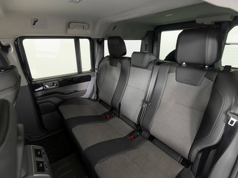 Used 2024 INEOS Grenadier AWD/4WD image 39