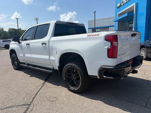 Used 2023 Chevrolet Silverado 1500 LT Trail Boss w/ Convenience Package II AWD/4WD image 4