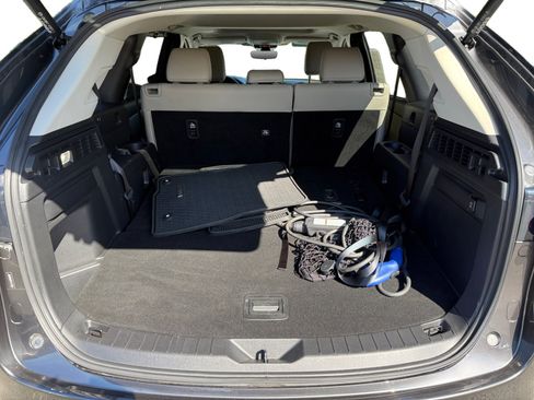 Certified 2024 MAZDA CX-90 Plug-In Hybrid w/ Preferred AWD/4WD image 17