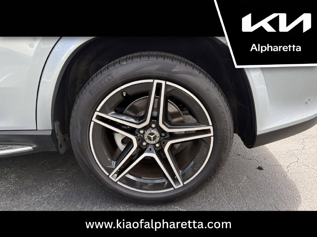 Used 2025 Mercedes-Benz GLS 450 4MATIC image 18