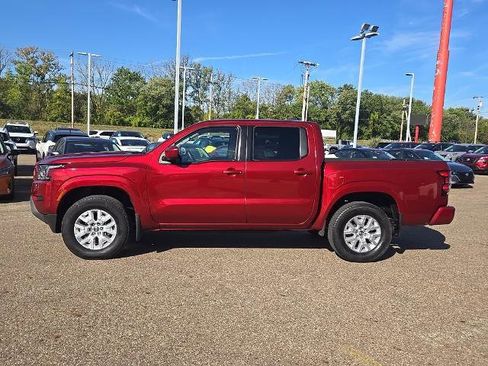 Certified 2022 Nissan Frontier SV w/ Technology Package image 4