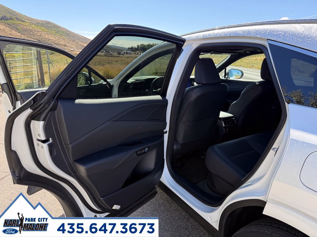 Used 2026 Lexus RX 350h w/ Convenience Package AWD/4WD image 25