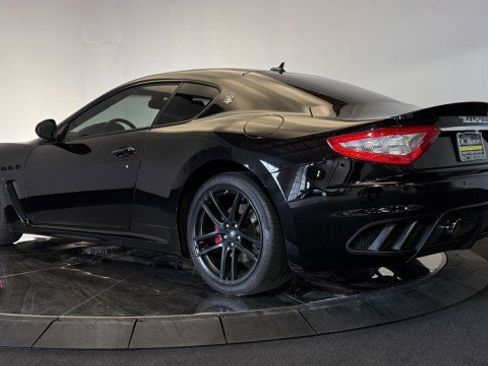 Used 2012 Maserati GranTurismo MC image 2