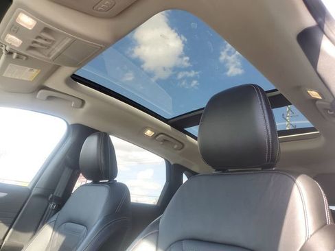 Certified 2023 Ford Escape Platinum w/ Premium Technology Package AWD/4WD image 13