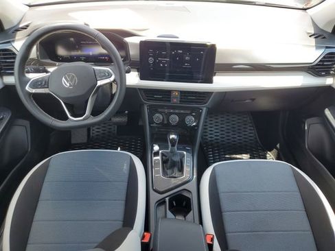 Used 2025 Volkswagen Taos S FWD image 15