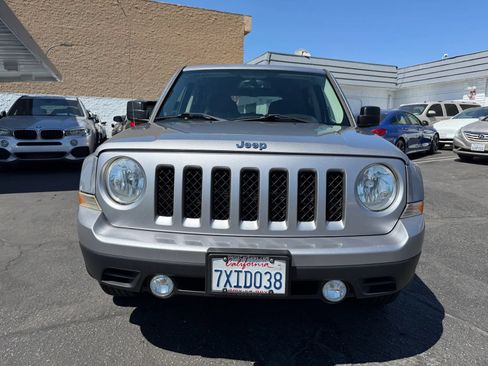 Used 2016 Jeep Patriot Latitude FWD image 5