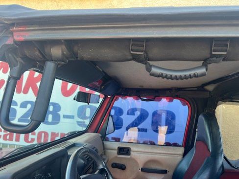 Used 2000 Jeep Wrangler Sport image 19