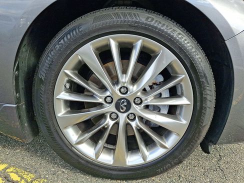 Used 2019 INFINITI Q50 Luxe w/ Essential Package (3.0T Luxe) image 8