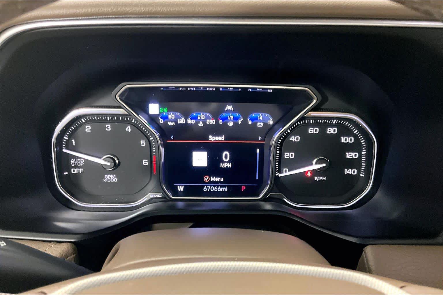 Used 2021 GMC Yukon Denali RWD image 24