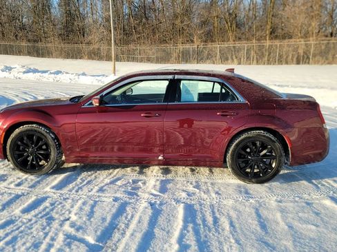 Used 2015 Chrysler 300 Limited w/ 300 Premium Group image 7