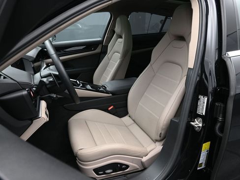 New 2025 Porsche Panamera image 5
