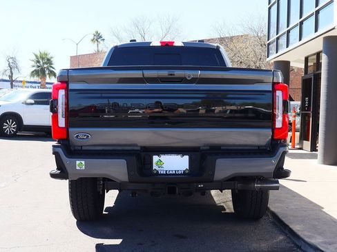 Used 2025 Ford F250 Platinum image 12