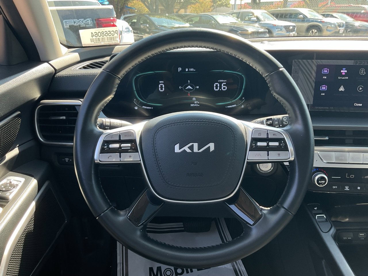 Used 2025 Kia Telluride S FWD image 39