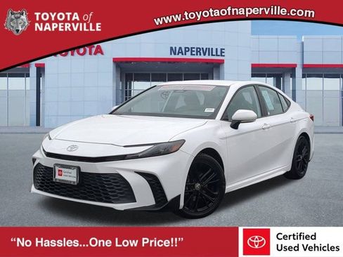 Certified 2025 Toyota Camry SE image 1